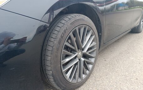 Toyota Camry, 2017 год, 1 890 000 рублей, 9 фотография