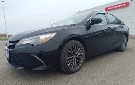 Toyota Camry, 2017 год, 1 890 000 рублей, 8 фотография