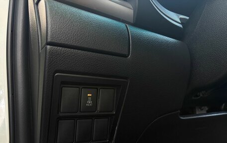 Toyota Hilux VIII, 2016 год, 3 095 900 рублей, 7 фотография