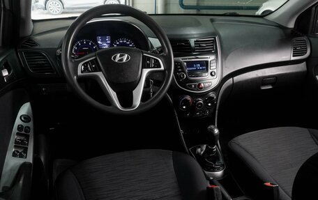 Hyundai Solaris II рестайлинг, 2016 год, 979 000 рублей, 6 фотография