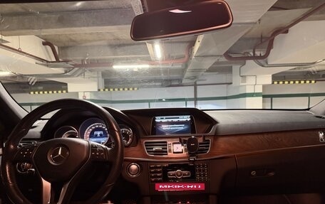 Mercedes-Benz E-Класс, 2015 год, 2 900 000 рублей, 8 фотография