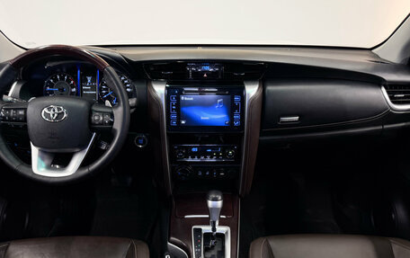Toyota Fortuner II, 2017 год, 3 270 000 рублей, 13 фотография
