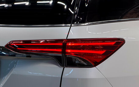 Toyota Fortuner II, 2017 год, 3 270 000 рублей, 23 фотография