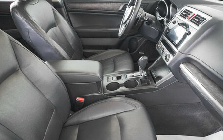 Subaru Outback IV рестайлинг, 2017 год, 2 349 000 рублей, 12 фотография