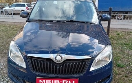 Skoda Fabia II, 2012 год, 320 000 рублей, 1 фотография