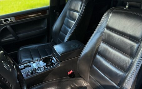 Volkswagen Touareg III, 2006 год, 750 000 рублей, 21 фотография