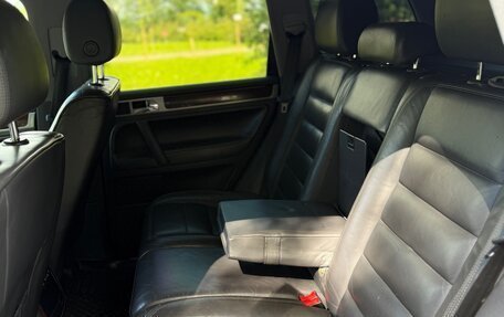 Volkswagen Touareg III, 2006 год, 750 000 рублей, 17 фотография