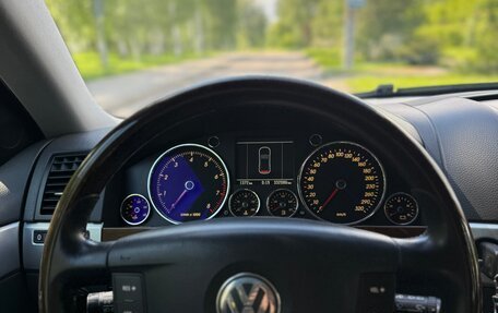 Volkswagen Touareg III, 2006 год, 750 000 рублей, 26 фотография