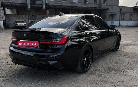 BMW 3 серия, 2021 год, 2 990 000 рублей, 3 фотография