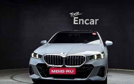 BMW 5 серия, 2024 год, 6 450 000 рублей, 3 фотография
