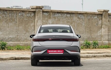 BYD Qin, 2025 год, 2 100 000 рублей, 5 фотография