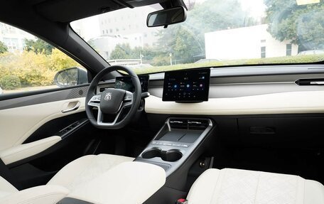 BYD Qin, 2025 год, 2 100 000 рублей, 23 фотография