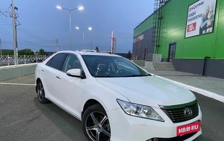 Toyota Camry, 2014 год, 1 700 000 рублей, 2 фотография