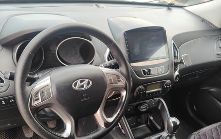 Hyundai ix35 I рестайлинг, 2010 год, 950 000 рублей, 9 фотография