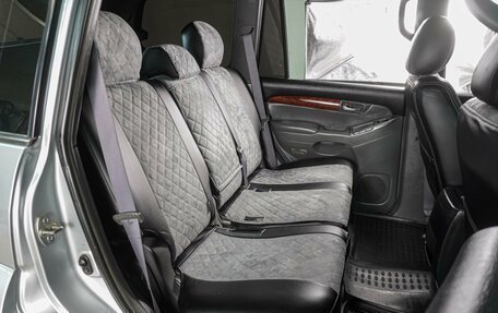 Toyota Land Cruiser Prado 120 рестайлинг, 2003 год, 2 099 000 рублей, 7 фотография
