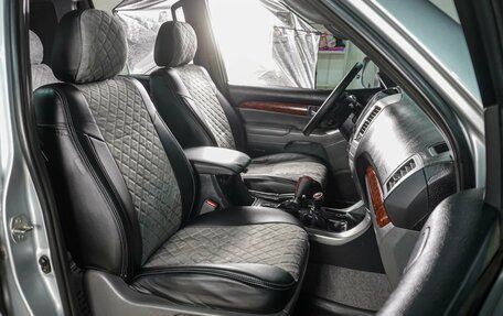 Toyota Land Cruiser Prado 120 рестайлинг, 2003 год, 2 099 000 рублей, 8 фотография