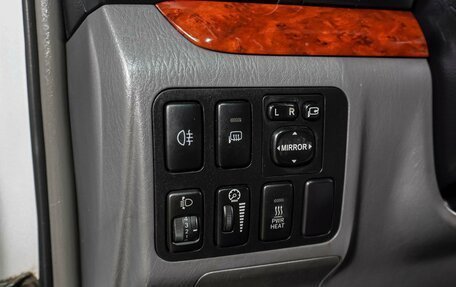 Toyota Land Cruiser Prado 120 рестайлинг, 2003 год, 2 099 000 рублей, 20 фотография