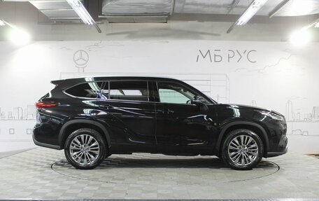 Toyota Highlander, 2023 год, 5 000 000 рублей, 6 фотография