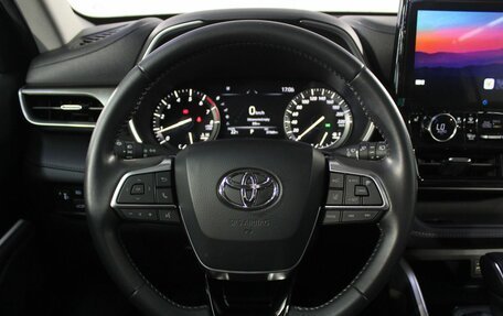 Toyota Highlander, 2023 год, 5 000 000 рублей, 17 фотография