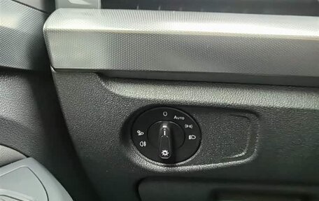 Volkswagen Passat B8 рестайлинг, 2023 год, 1 426 000 рублей, 13 фотография