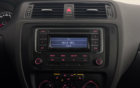 Volkswagen Jetta VI, 2013 год, 1 070 000 рублей, 14 фотография