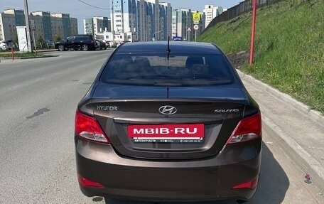 Hyundai Solaris II рестайлинг, 2015 год, 670 000 рублей, 3 фотография