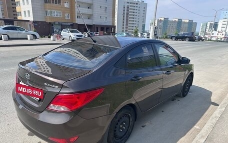 Hyundai Solaris II рестайлинг, 2015 год, 670 000 рублей, 4 фотография