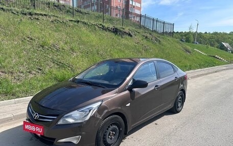 Hyundai Solaris II рестайлинг, 2015 год, 670 000 рублей, 2 фотография
