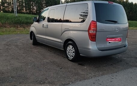 Hyundai H-1 II рестайлинг, 2017 год, 2 060 000 рублей, 6 фотография