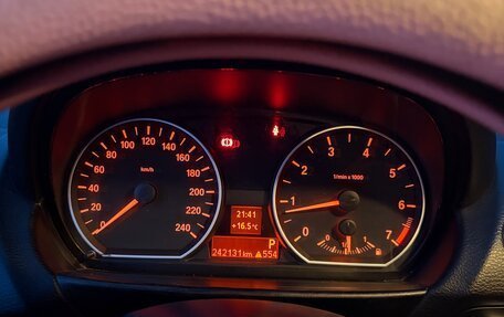 BMW 1 серия, 2010 год, 900 000 рублей, 17 фотография