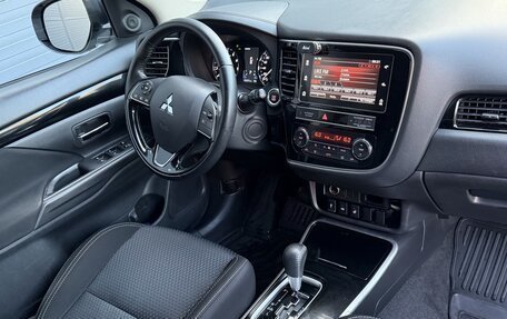 Mitsubishi Outlander III рестайлинг 3, 2019 год, 2 030 000 рублей, 25 фотография