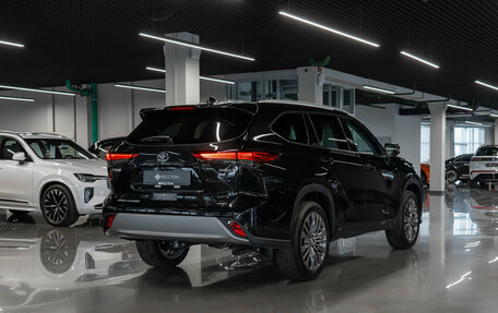 Toyota Highlander, 2026 год, 5 300 000 рублей, 4 фотография