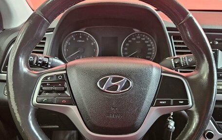 Hyundai Elantra VI рестайлинг, 2018 год, 1 350 000 рублей, 11 фотография