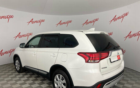 Mitsubishi Outlander III рестайлинг 3, 2019 год, 1 820 000 рублей, 3 фотография