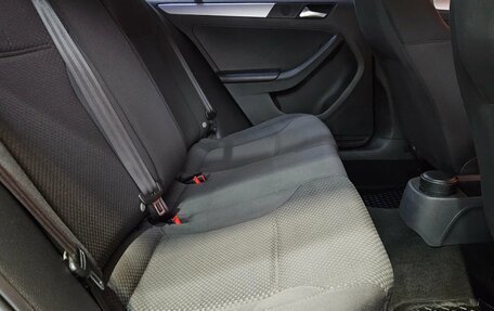 Volkswagen Jetta VI, 2012 год, 979 000 рублей, 13 фотография
