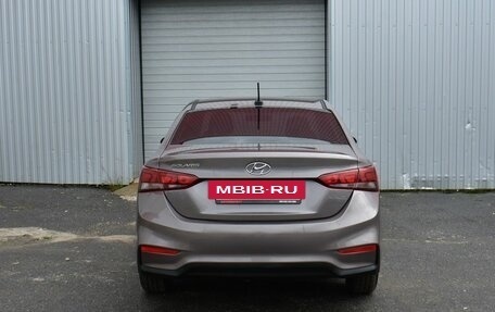 Hyundai Solaris II рестайлинг, 2018 год, 1 099 000 рублей, 6 фотография