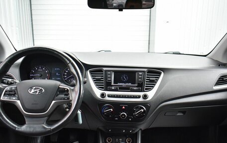 Hyundai Solaris II рестайлинг, 2018 год, 1 099 000 рублей, 18 фотография