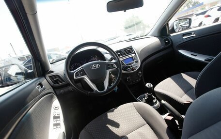 Hyundai Solaris II рестайлинг, 2012 год, 670 000 рублей, 10 фотография