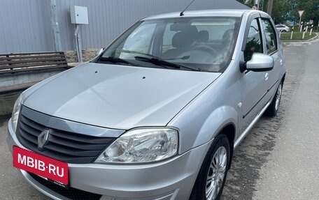 Renault Logan I, 2013 год, 589 000 рублей, 1 фотография