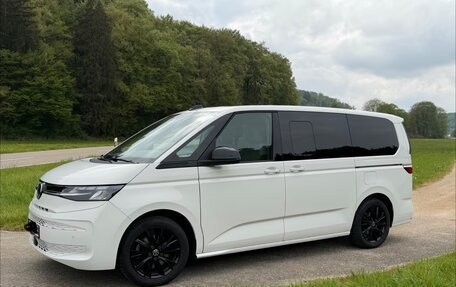 Volkswagen Multivan, 2023 год, 5 100 000 рублей, 2 фотография