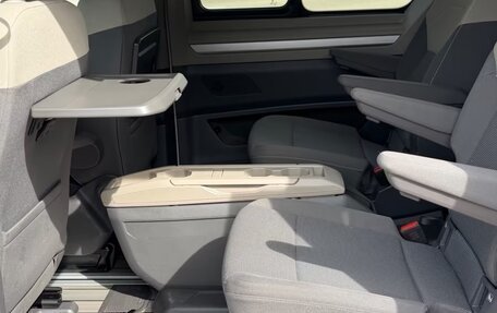 Volkswagen Multivan, 2023 год, 5 100 000 рублей, 6 фотография
