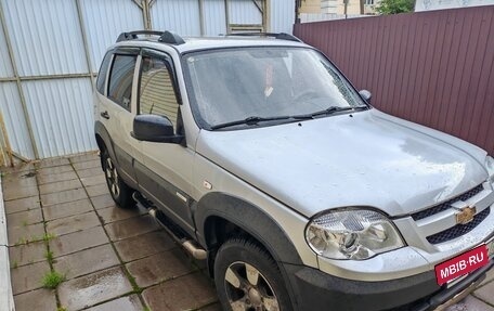 Chevrolet Niva I рестайлинг, 2012 год, 450 000 рублей, 3 фотография