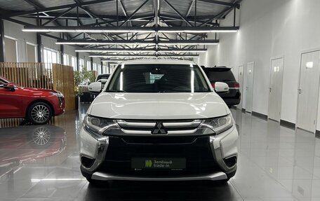 Mitsubishi Outlander III рестайлинг 3, 2016 год, 1 595 000 рублей, 3 фотография
