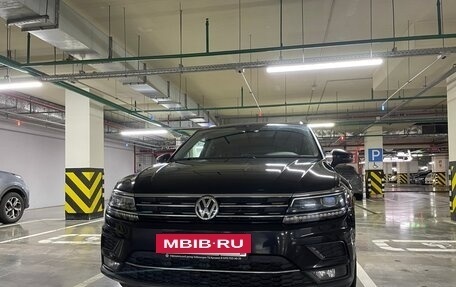 Volkswagen Tiguan II, 2017 год, 2 600 000 рублей, 11 фотография