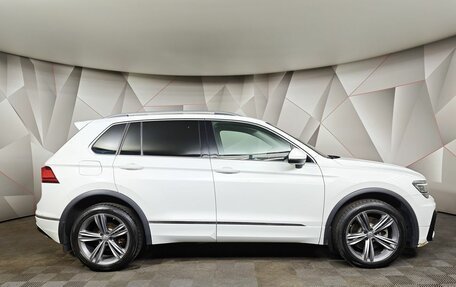 Volkswagen Tiguan II, 2020 год, 3 130 000 рублей, 3 фотография