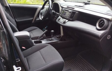 Toyota RAV4, 2018 год, 2 550 000 рублей, 4 фотография