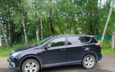Toyota RAV4, 2018 год, 2 550 000 рублей, 9 фотография
