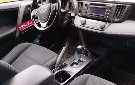 Toyota RAV4, 2018 год, 2 550 000 рублей, 2 фотография