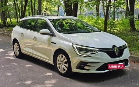 Renault Megane IV, 2022 год, 1 540 000 рублей, 2 фотография