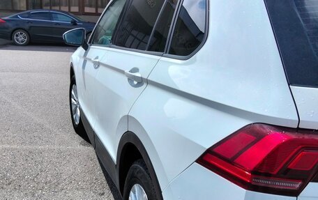 Volkswagen Tiguan II, 2020 год, 2 499 900 рублей, 2 фотография
